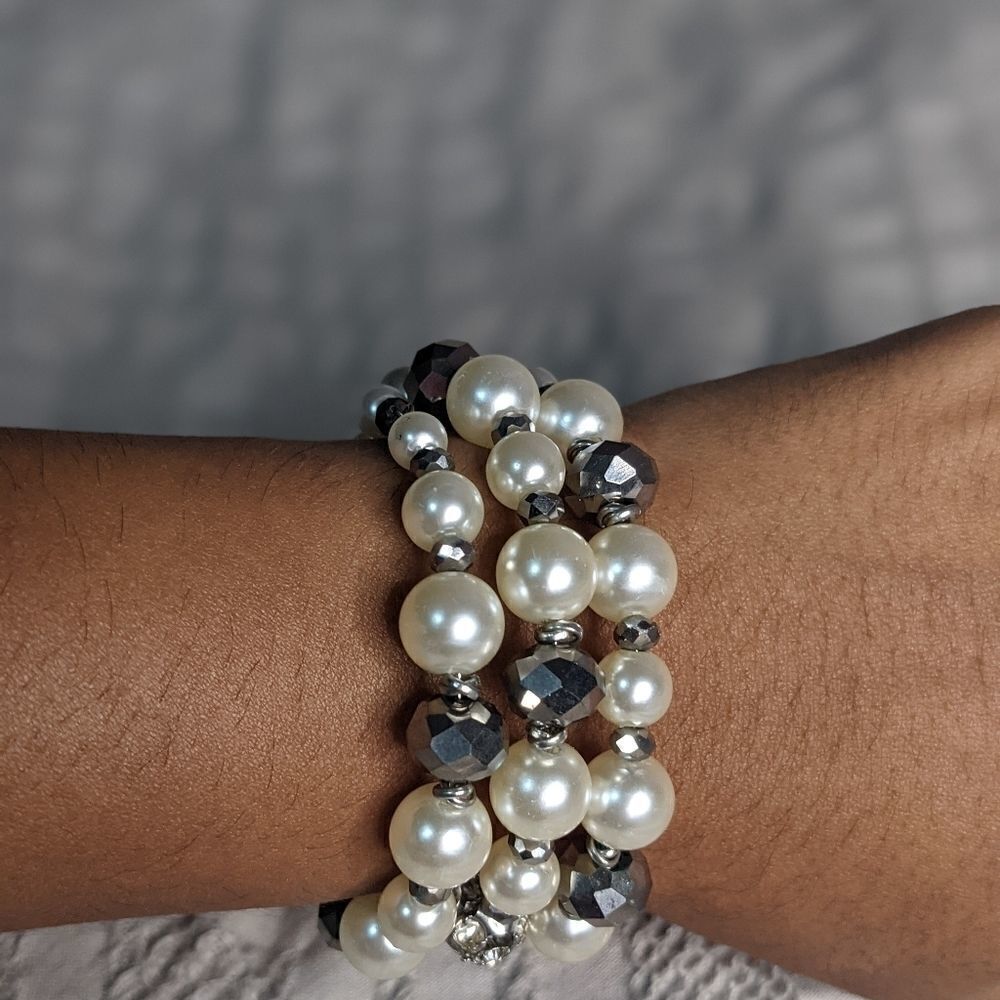 Pearl & stone work bracelet - Picture 2 of 2